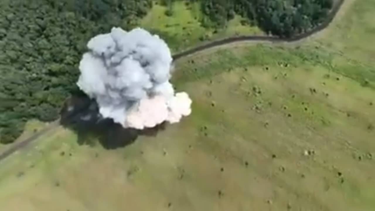 Beeld uit video: Oekraïense soldaten blazen Russische tank op met raket