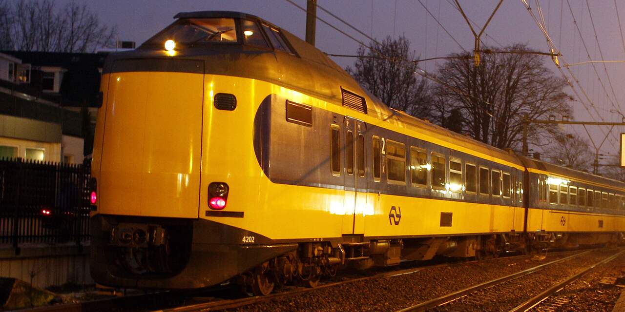 Deel van trein met 250 passagiers ontspoord bij Weert, geen gewonden