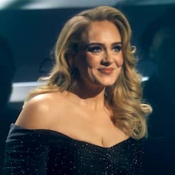 Adele videobelt met fans na afgelasting show in Las Vegas