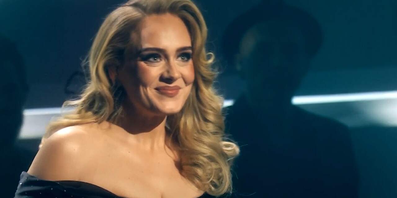 Adele videobelt met fans na afgelasting show in Las Vegas