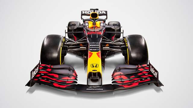 De voorzijde van de RB16B.