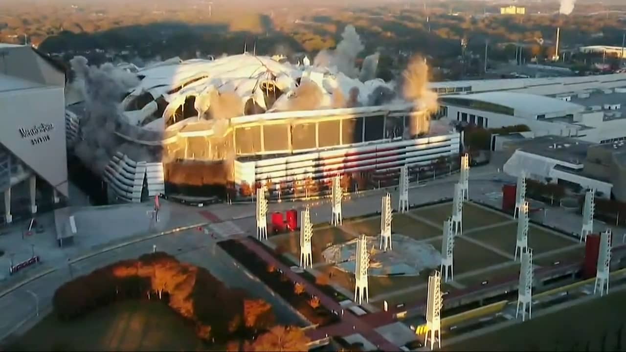 Beeld uit video: Historisch American Football-stadion opgeblazen