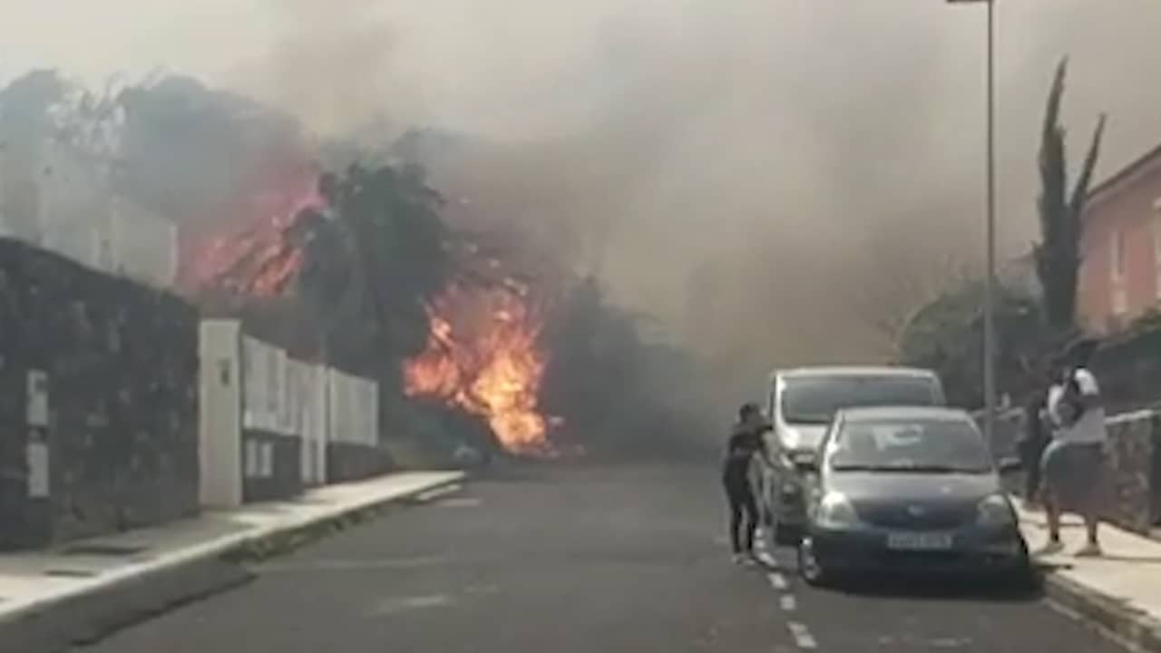 Beeld uit video: Gevaarlijke bosbranden en zandstorm op Canarische Eilanden