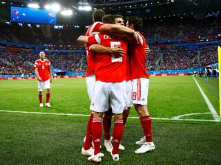 Rusland verslaat ook Egypte en is vrijwel zeker van achtste finales WK