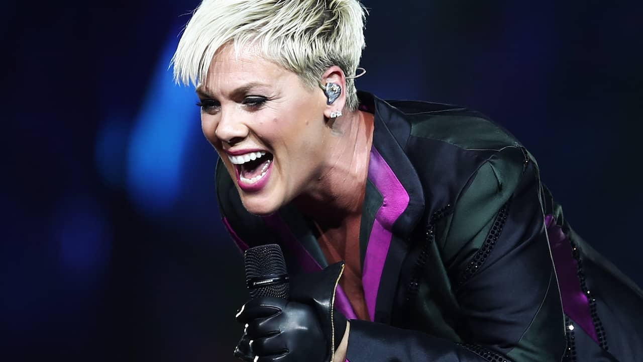 Singer Pink No Longer Posts Photos Of Children On Social Media Teller Report Singer Pink No Longer Posts Photos Of Children On Social Media Teller Report