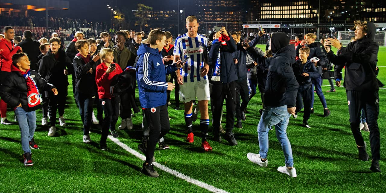 Heerenveen ontsnapt bij AFC, ook Sparta en Twente bekeren moeizaam verder