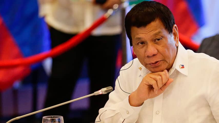 Duterte wil 'uitgeschakeld' worden als hij verandert in een dictator