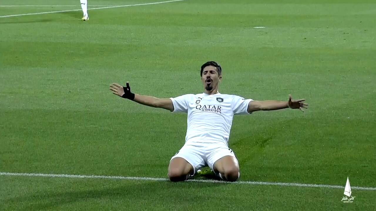 Ploeg van Xavi wint beker door hilarische blunder doelman