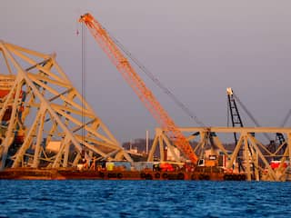 Opruimen ingestorte brug Baltimore begonnen, schip wordt nog niet verplaatst