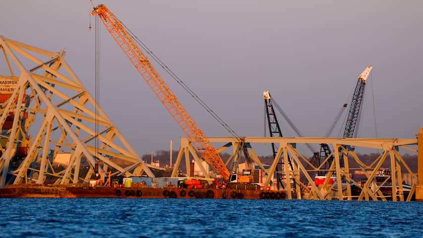 Opruimen ingestorte brug Baltimore begonnen, schip wordt nog niet verplaatst
