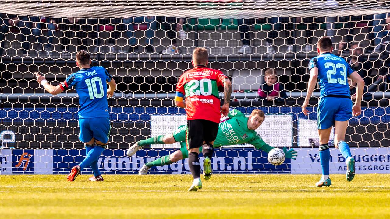 Dusan Tadic miste voor de derde keer dit Eredivisie-seizoen een strafschop.