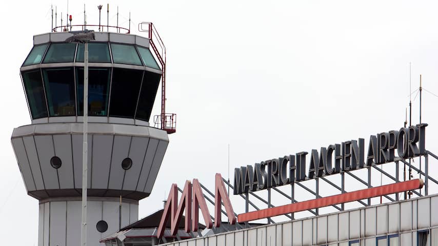 'Getreuzel met landingsbaan Maastricht kost banen'