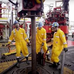 'Shell wil dit jaar tot 40 procent besparen op olie- en gasproductie'