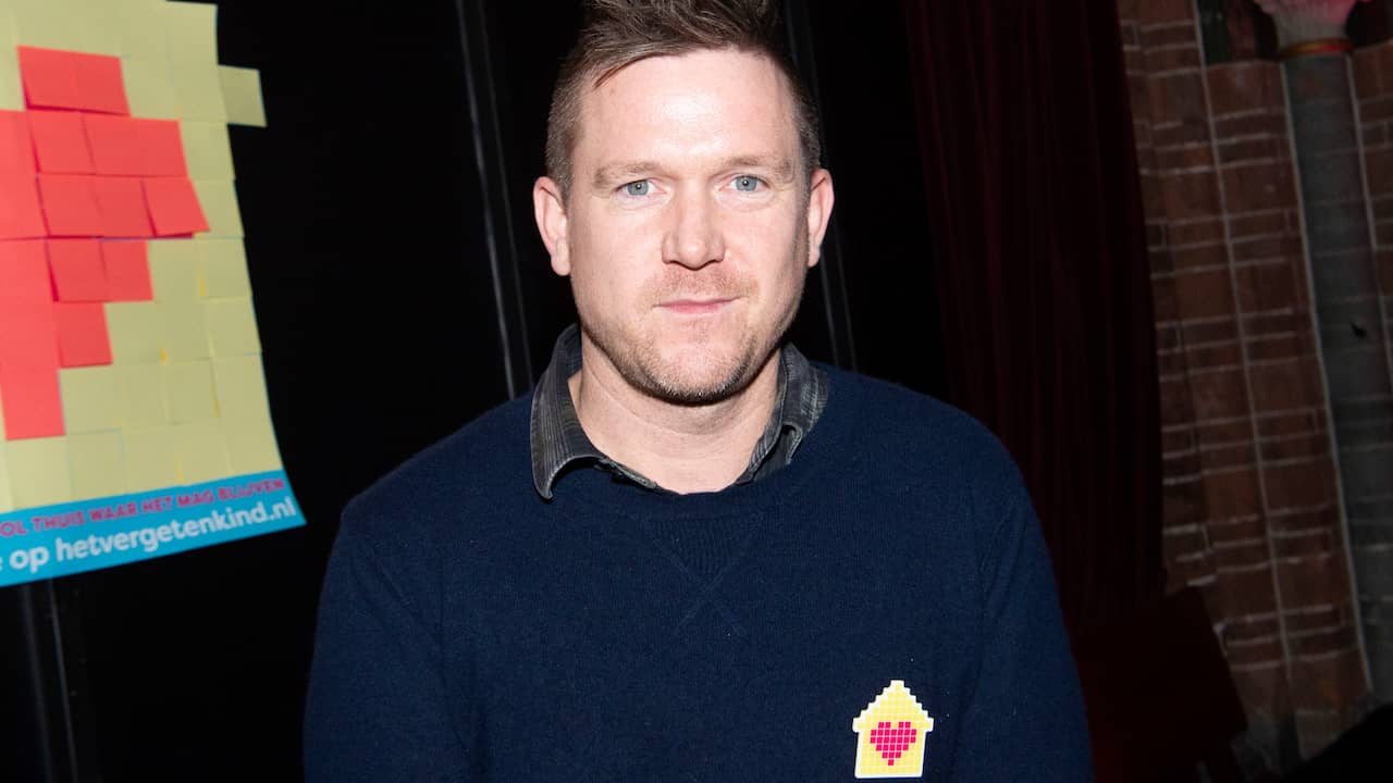 Aangeslagen Johnny de Mol viste lijkjes uit het water op Lesbos