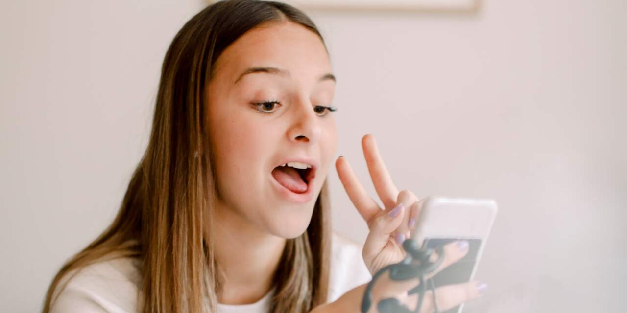 Instagram gaat jongeren begin 2022 aanraden af en toe te pauzeren