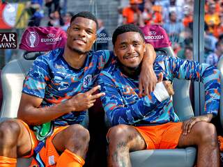 Welke Oranjespelers moeten naar de stip in de serie? Bergwijn miste nooit