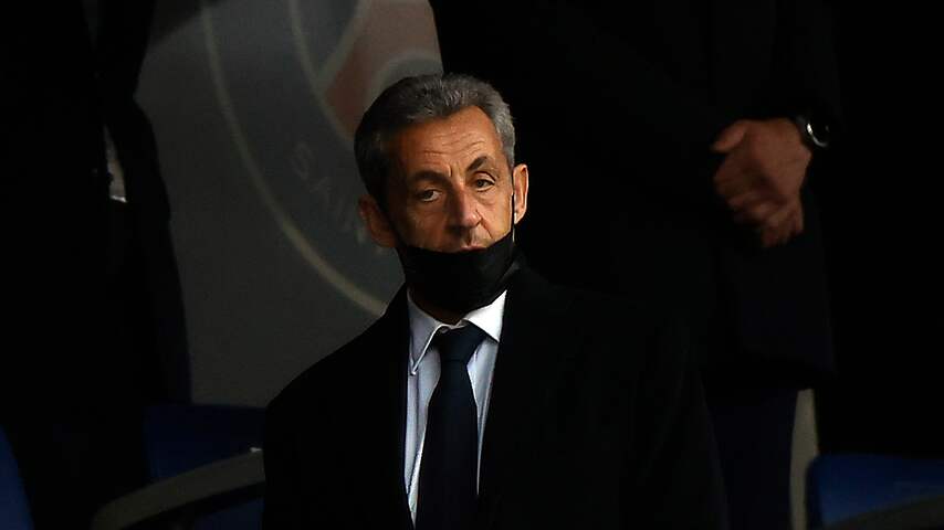 Frankrijk eist celstraf tegen oud-president Sarkozy voor illegale financiering