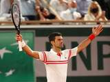 Djokovic bezorgt Nadal derde verlies ooit op Roland Garros en bereikt finale