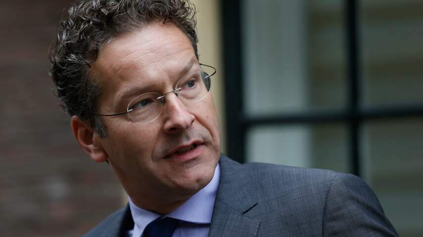 Dijsselbloem sluit strengere kapitaaleis voor banken niet uit