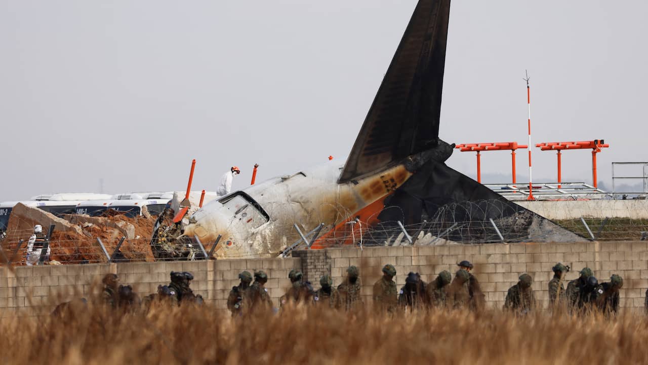 Zuid-Korea gaat veiligheid van gehele luchtvaartoperatie onderzoeken na crash