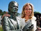 Wiegman krijgt als eerste vrouw standbeeld in beeldentuin KNVB