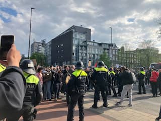 Politie grijpt in bij pro-Palestijns protest in Amsterdam, ook elders demonstraties