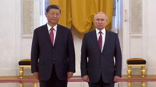 Poetin en Xi halen politieke banden aan in het Kremlin