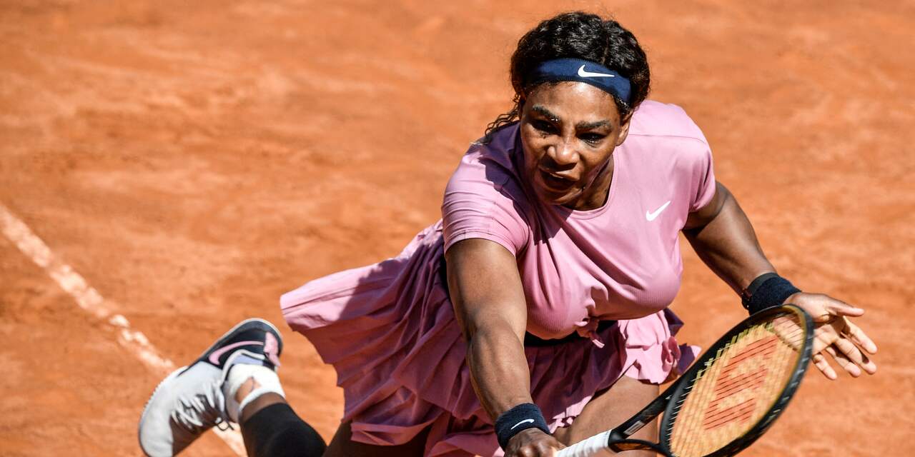 Serena Williams verrassend onderuit bij rentree in duizendste WTA-partij