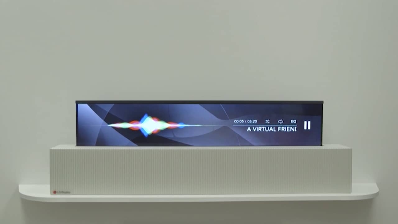 Beeld uit video: LG presenteert 65-inch automatisch oprolbaar tv-scherm