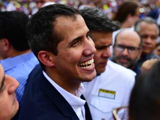 Interim-president Venezuela wil meer druk van EU op regering Maduro