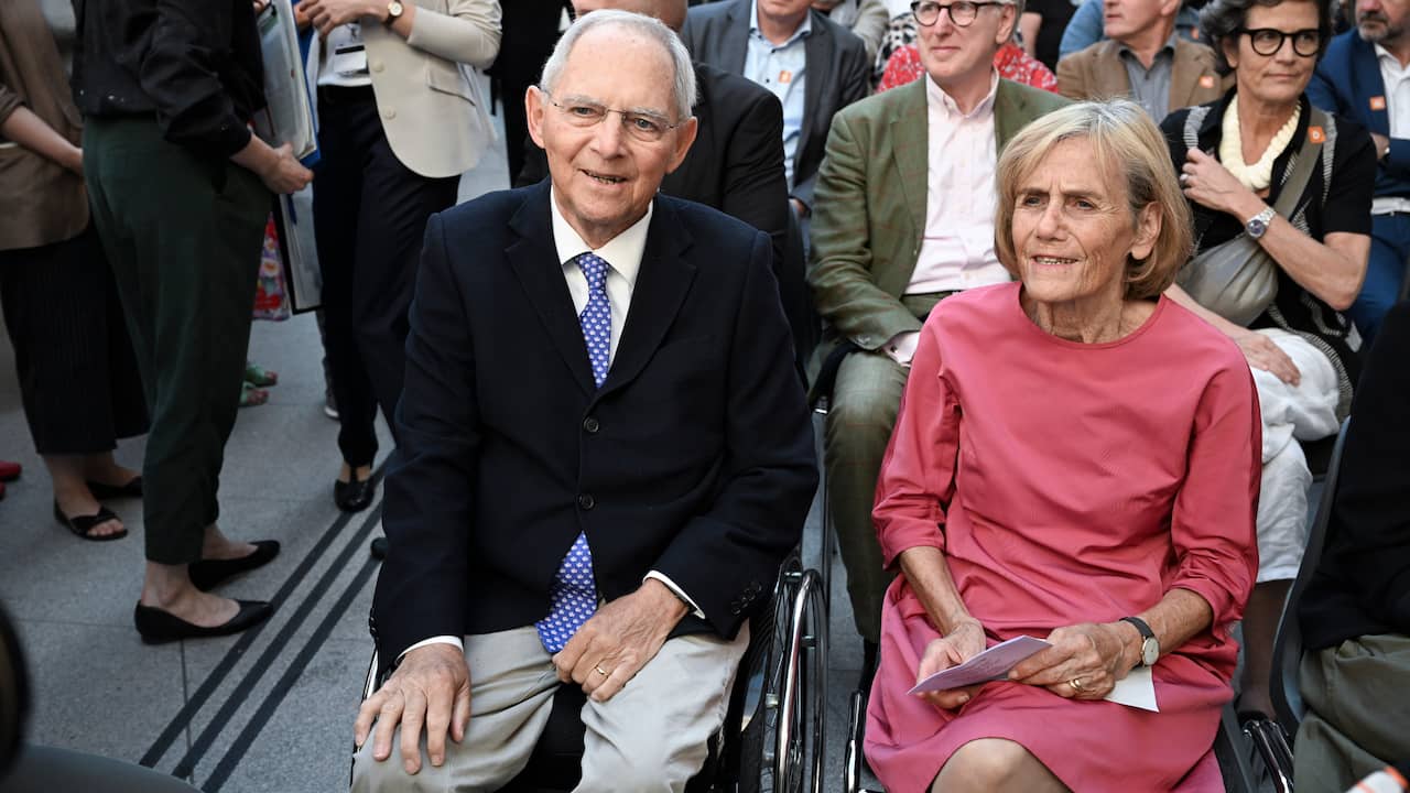 Mantan Menteri dan mantan Presiden Bundestag Wolfgang Schäuble meninggal dunia pada usia 81 tahun |  di luar