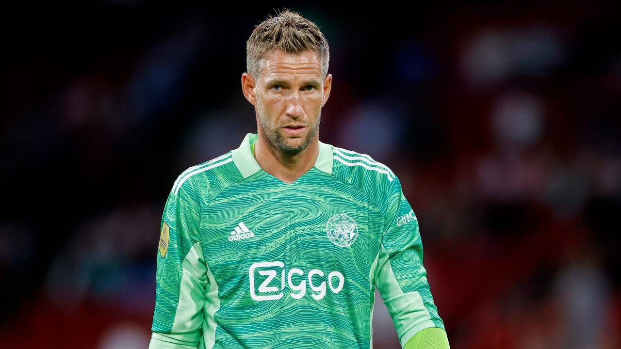 Ajax goalkeeper Stekelenburg is fully fit and can play against Sporting - Teller Report