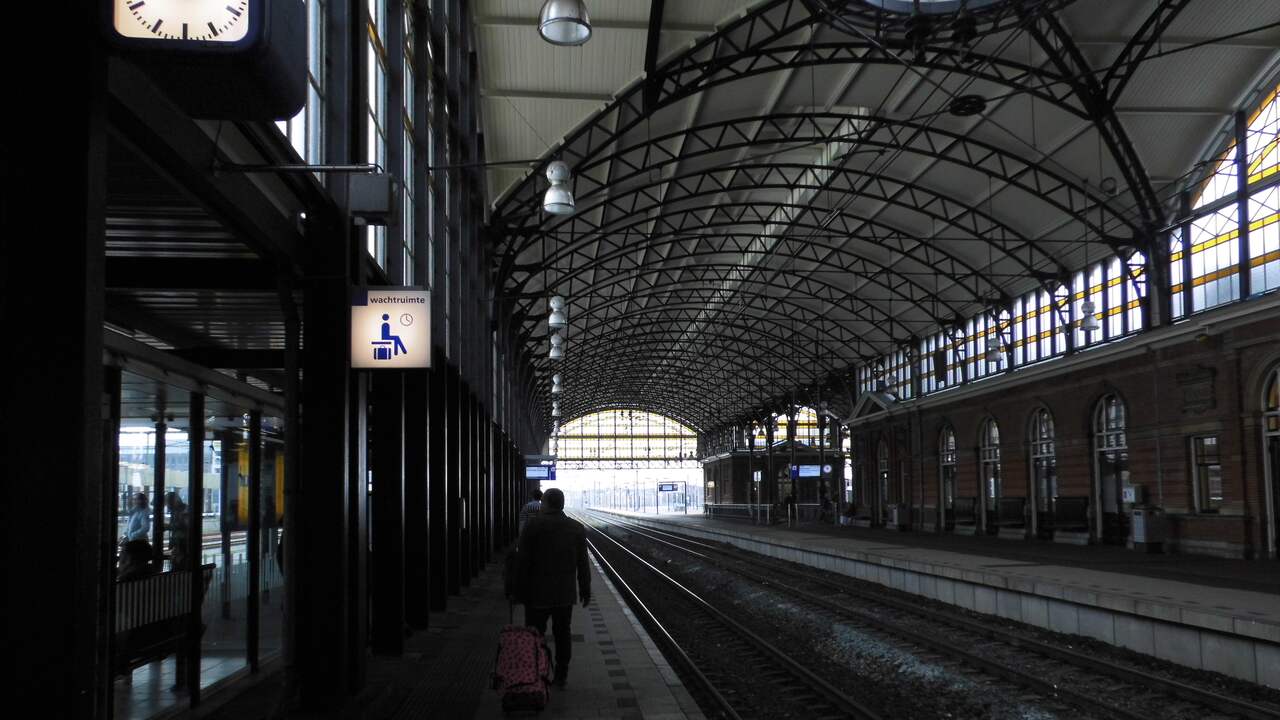 No trains between The Hague and Rotterdam due to defective track |  Interior