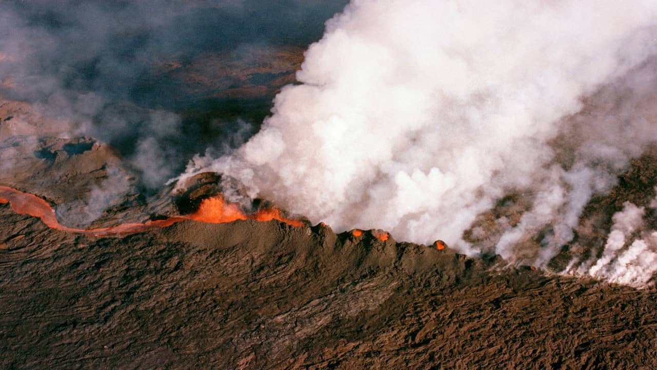 Gunung berapi aktif terbesar di dunia meletus di Hawaii |  Luar negeri