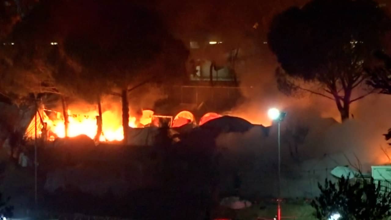Brand na overlijden vrouw en kind in Grieks vluchtelingenkamp