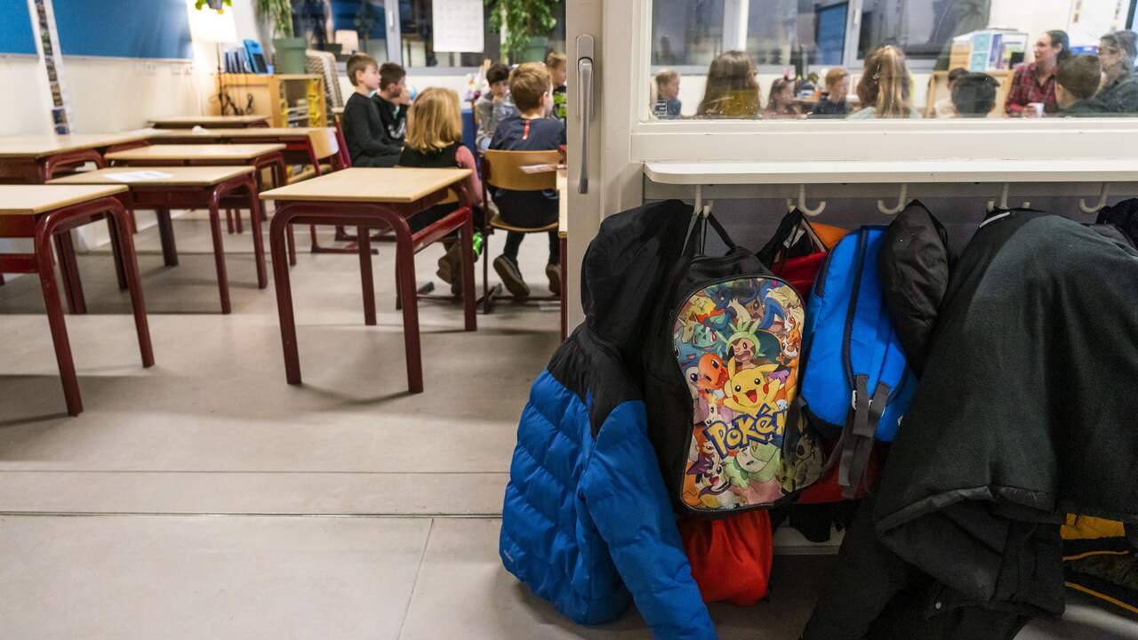 Quatre élèves de l’école primaire de Tegelen ont trouvé de la cocaïne et l’ont goûtée |  Intérieur