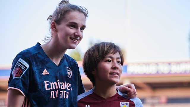 Vivianne Miedema is een van de vele Oranje-internationals die in Engeland spelen.