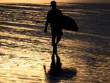 Schotse surfer na dertig uur op zee gered