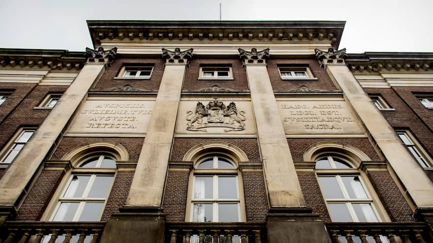 Oude Paleis van Justitie in Amsterdam verkocht aan Chinese investeerders
