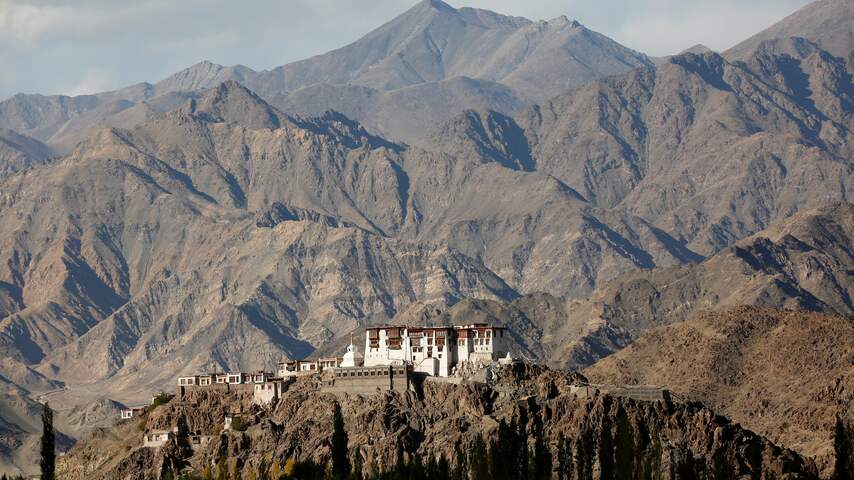 Toppen Himalaya door lockdown voor eerst in decennia weer te zien
