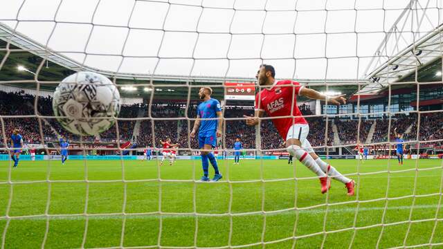 AZ tankte zondag weer vertrouwen door FC Utrecht overtuigend te kloppen.