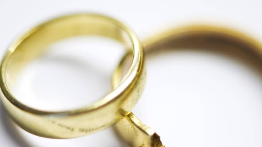 Dronken bruidegom mist trouwdag na politieachtervolging in Leiderdorp