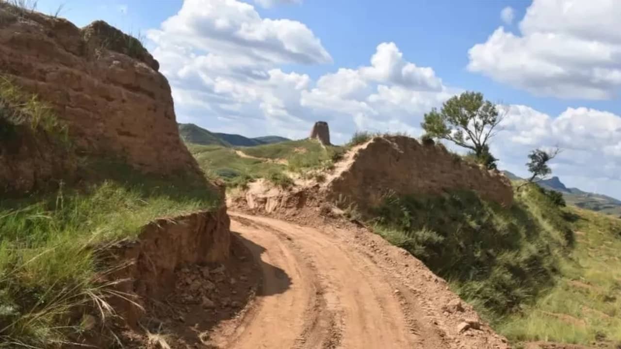 Construction Workers Cause Irreparable Damage to the Great Wall of China by Digging a Hole for Faster Access to Worksite