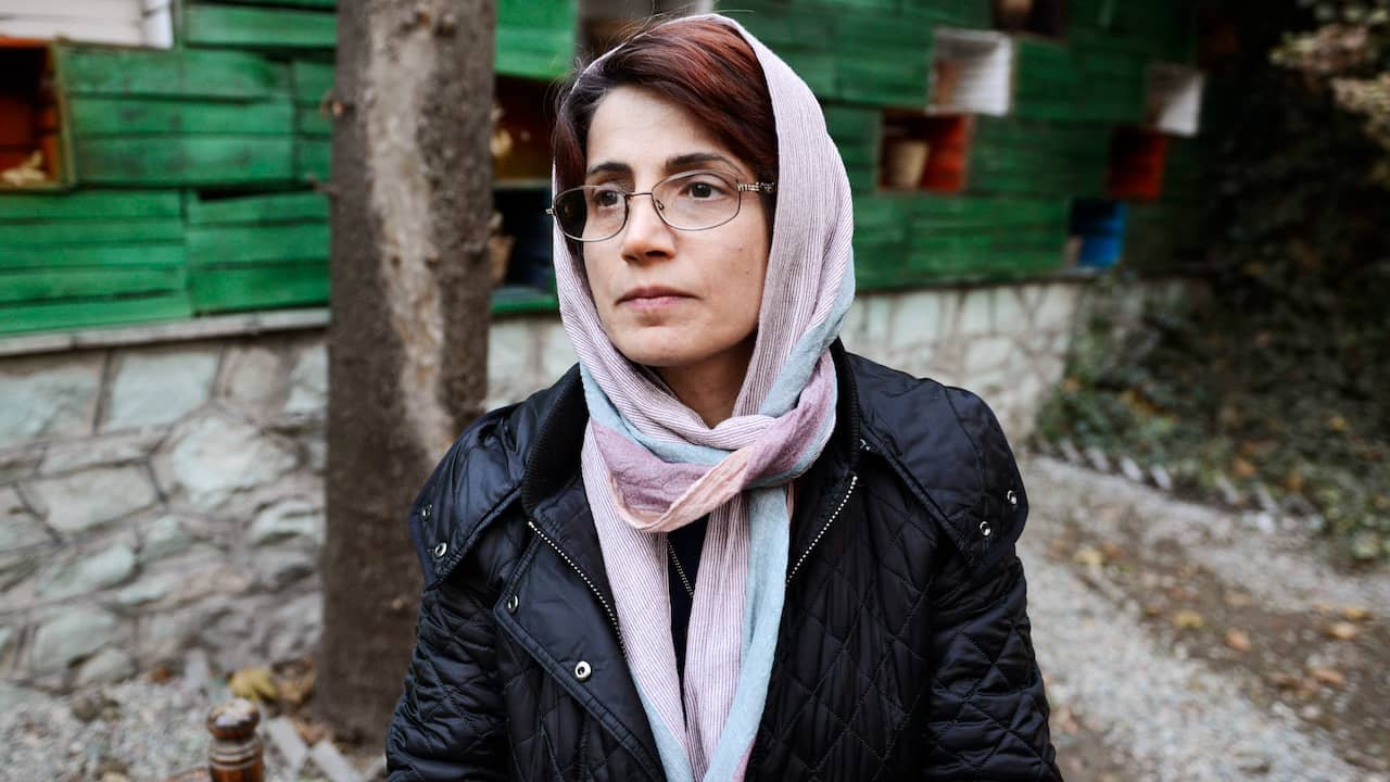 Un attivista iraniano è stato arrestato al funerale di un adolescente che sedeva sui mezzi pubblici senza hijab  al di fuori
