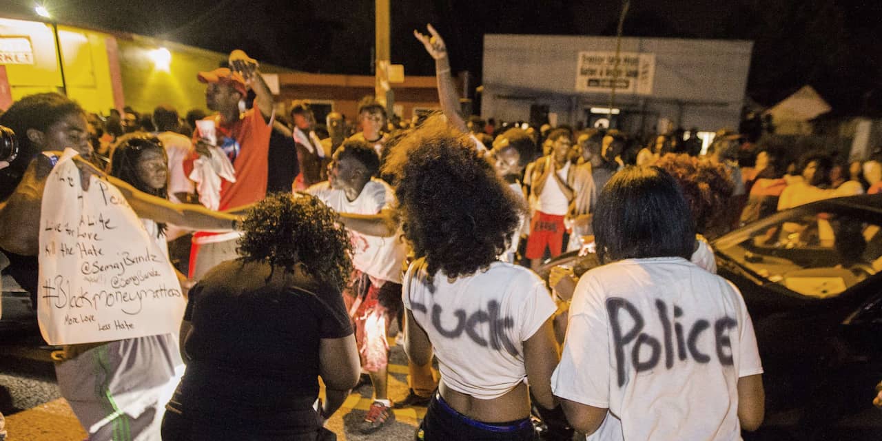 Meer demonstraties in Baton Rouge na doden donkere man door politie