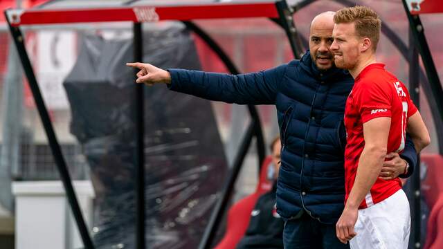 Pascal Jansen mag door als hoofdtrainer van AZ.