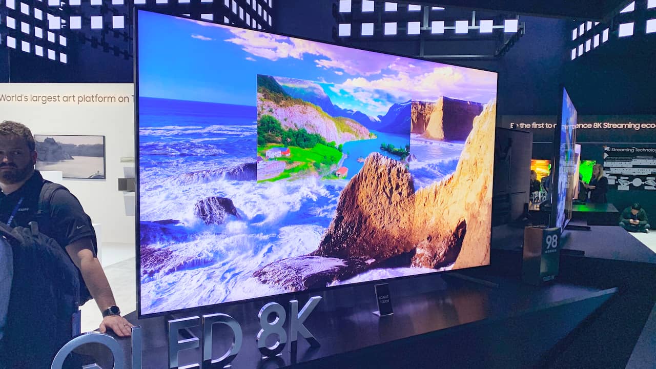 Aanvrager Aan de overkant ongebruikt Samsung presents its largest 8K television so far: 98 inches - Teller Report