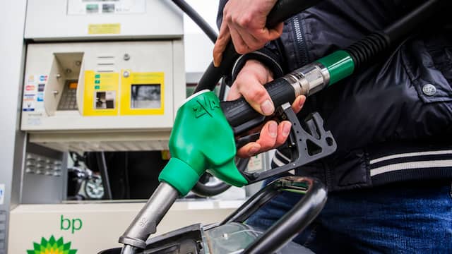 'Benzine Tanken Wordt Steeds Goedkoper' | NU - Het Laatste Nieuws Het ...