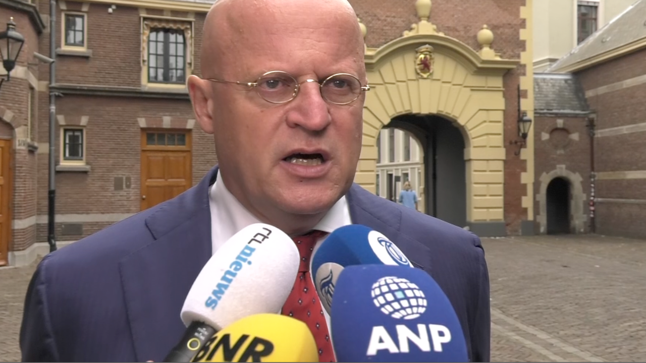Beeld uit video: Grapperhaus legt uit waarom hij de bedreigingen Wilders serieus neemt