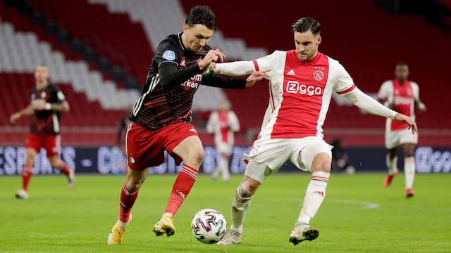 Steven Berghuis in actie tegen Ajax op 17 januari van dit jaar.